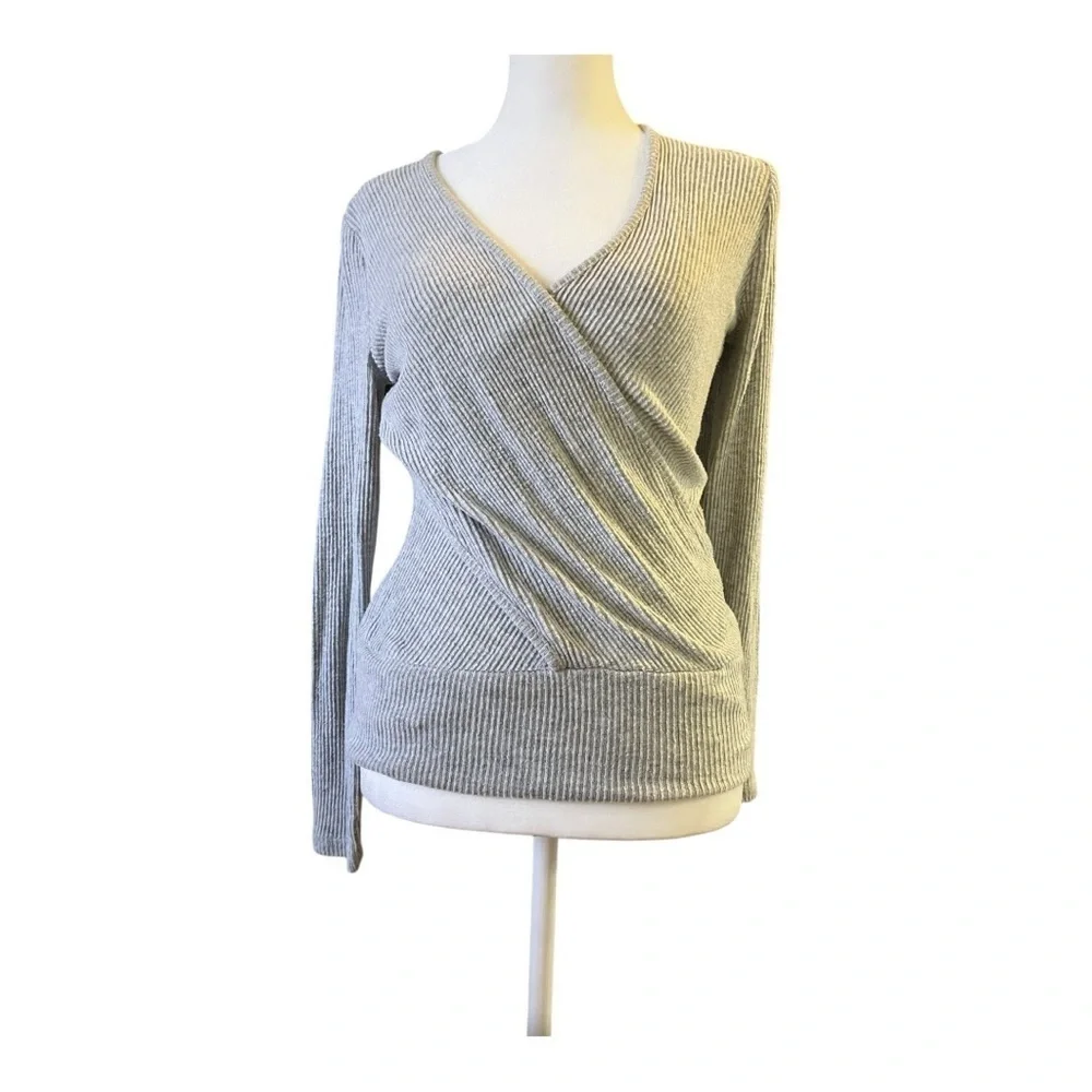 White House Black Market Women's Gray Ribbed Wrap Top XS Yoga Comfort